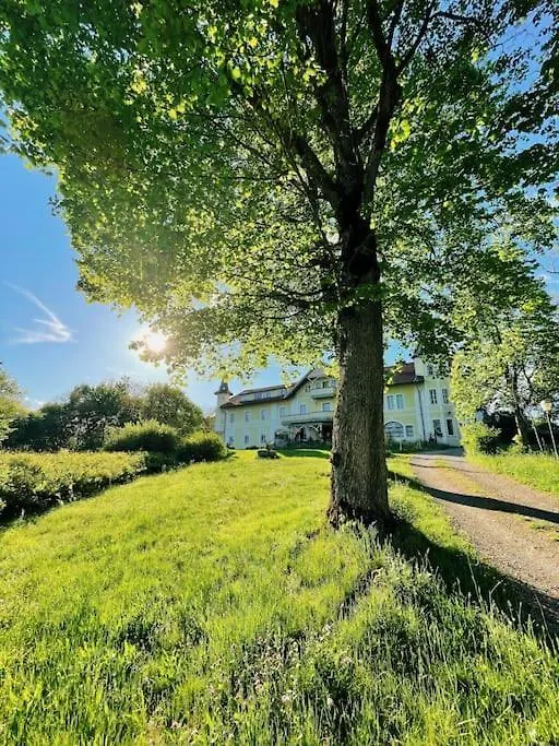 Ferienwohnung In Gutshaus Mit Naturblick Windorf  0*, Windorf (Passau) Germany